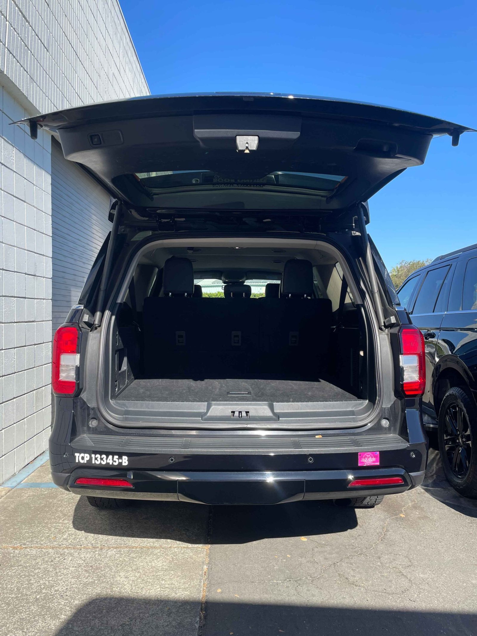 SUV-exterior Lodi Limo Services